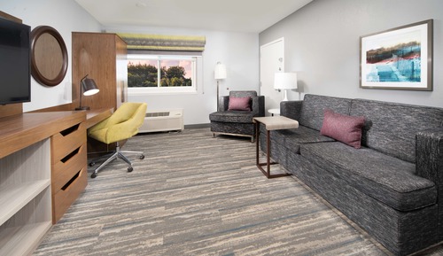 Suite, 1 King Bed, Non Smoking