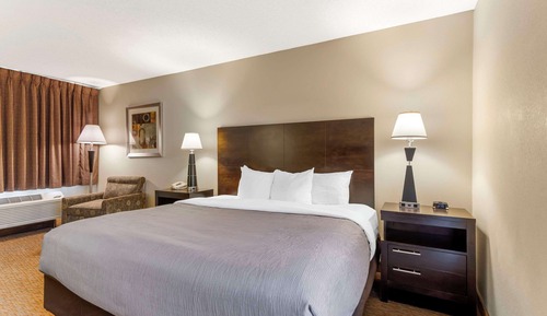 Standard Room, 1 Queen Bed, Non Smoking