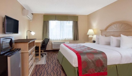 Studio Suite, 1 King Bed, Non Smoking
