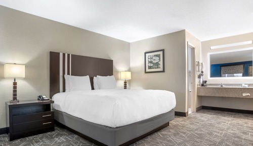 Suite, 1 King Bed, Non Smoking, Refrigerator & Microwave