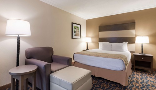 Standard Room, Multiple Beds, Non Smoking, Refrigerator & Microwave