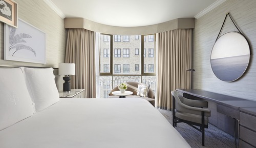 Signature Room, 1 King Bed