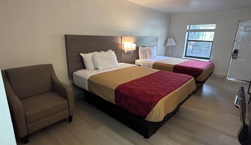 Room, 2 Queen Beds, Non Smoking