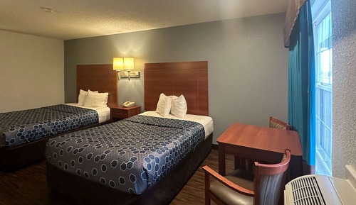 Room, 2 Queen Beds, Smoking