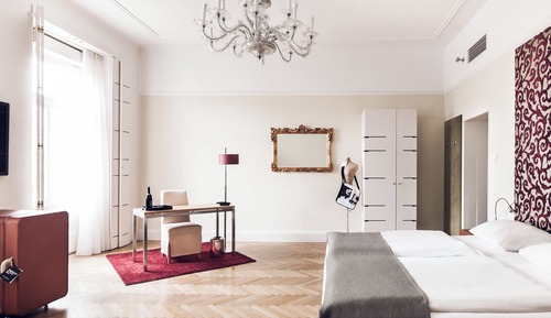 Junior Double Room