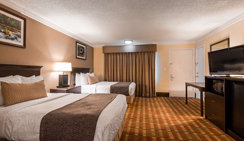 Standard Room, 2 Double Beds, Non Smoking, Refrigerator & Microwave