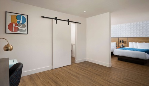 1 Queen Bed | Hearing Accessible - Oceanside - New 60s Retro-Style Decor
