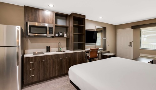 Suite, 2 Queen Beds, Accessible, Kitchenette