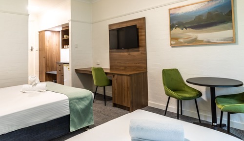 Queen + Single Room with Ensuite