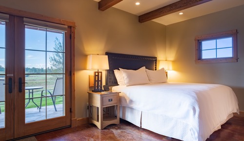 Trout Lodge Room - Pet friendly
