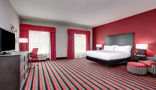 Suite, 1 King Bed, Accessible (Communications)