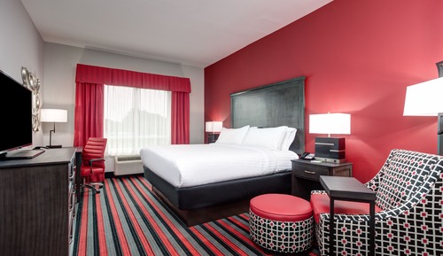 Standard Room, 1 King Bed, Mobility Accessible (Accessible Tub)