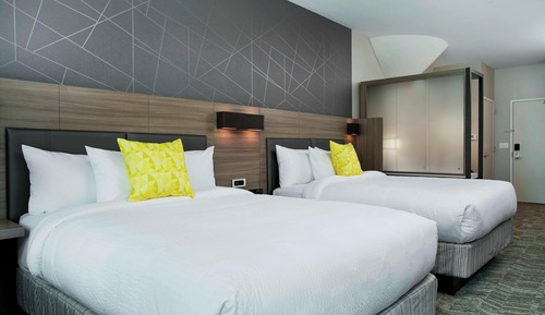 Suite, 2 Queen Beds (Hearing Accessible)