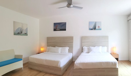 Family Room, 2 Queen Beds, Non Smoking, Hill View