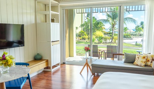 Room, 1 King Bed, Pool View