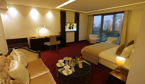 Diplomatic Suite 