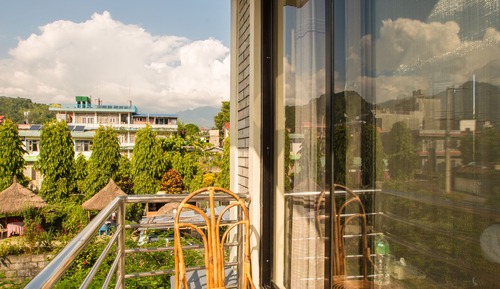 Deluxe Double Room, 1 Queen Bed, Balcony, Mountain View