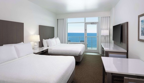 Standard Room, Multiple Beds, Refrigerator & Microwave, Corner (2 Queen and 2 Single Bunk Beds)