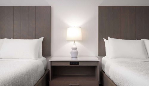 Standard Room, 2 Queen Beds, Beach View, Corner