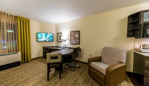 Studio Suite, 1 Queen Bed, Accessible (Communications, Mobility, Access Tub)