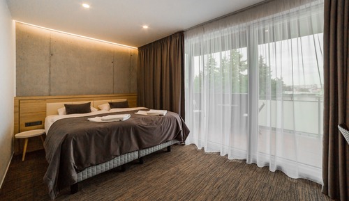 Double Deluxe with pool access