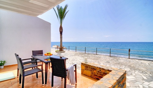 Studio, Sea View (Seafront)