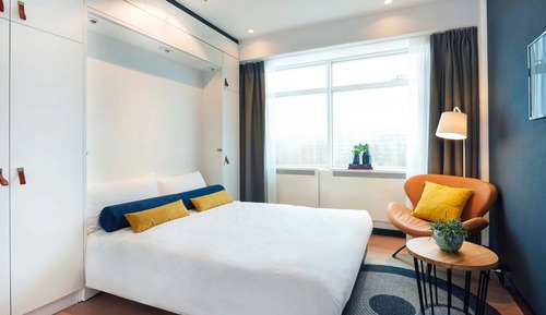 Studio with Murphy Bed