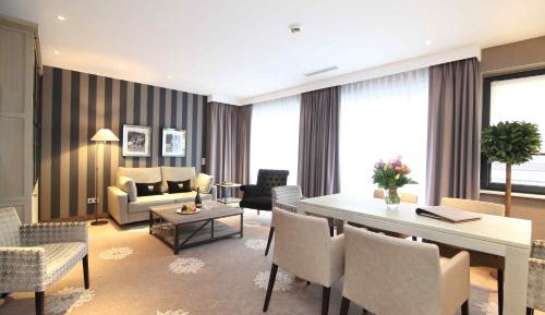 Junior Suite with Garden View