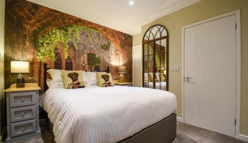 King Room Ensuite with Shower