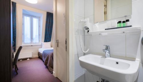 Small Single Room