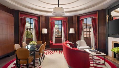 Corner Suite