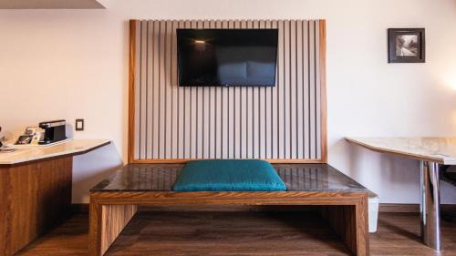 Standard King Room - Accessible