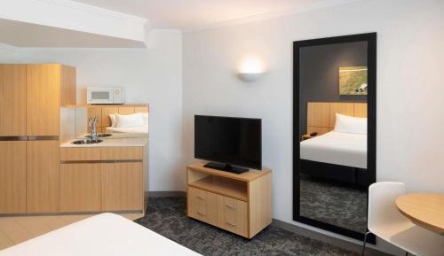 Standard Queen Room