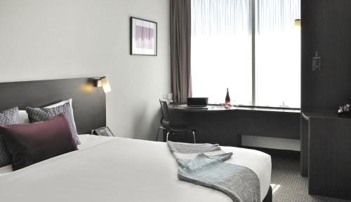 Standard Queen Room