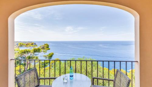 Superior Double or Twin Room with Sea View