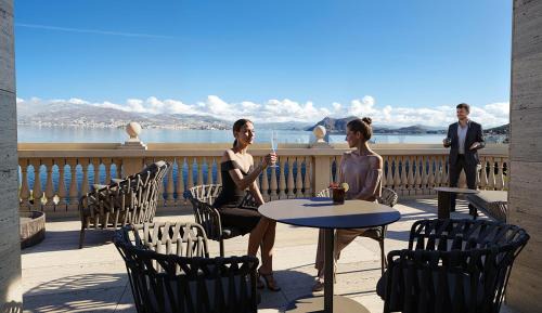 Presidential Suite with Lake View
