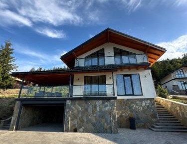 Superior Chalet
