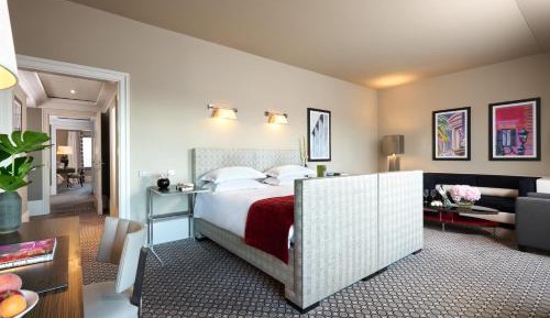 Deluxe City View Room