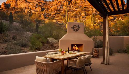 Pinnacle Suite with Three Bedrooms