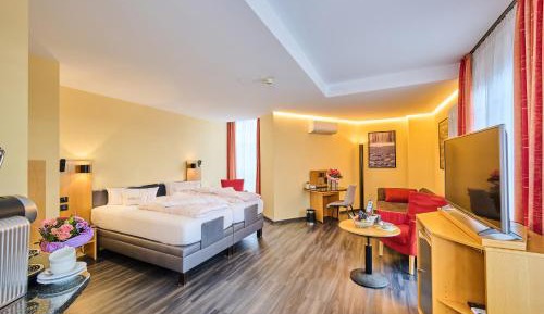 Deluxe Double Room with Balcony