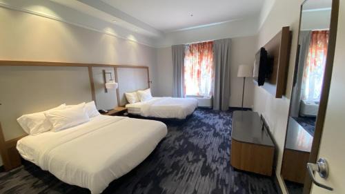 Queen Room