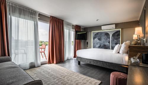 Privilege Room with Balcony