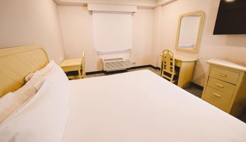 King Room - Non-Smoking