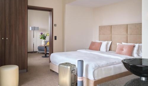 Signature Suite