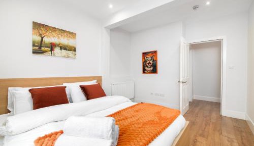 Two-Bedroom Deluxe Apartment