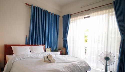 Queen Room with Balcony