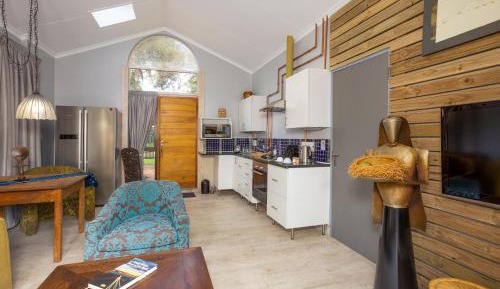 One-Bedroom Apartment with Garden