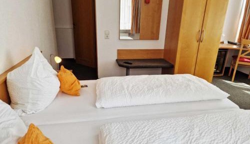 Small Twin Room