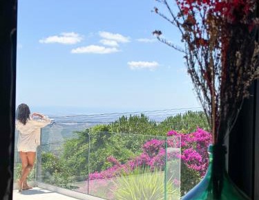 Double Room with Balcony and Sea View