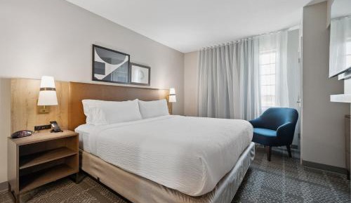 One-Bedroom King Suite